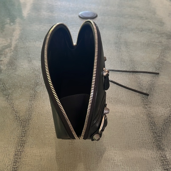 Balenciaga Le Cagole Small Cosmetic Pouch - Picture 11 of 12